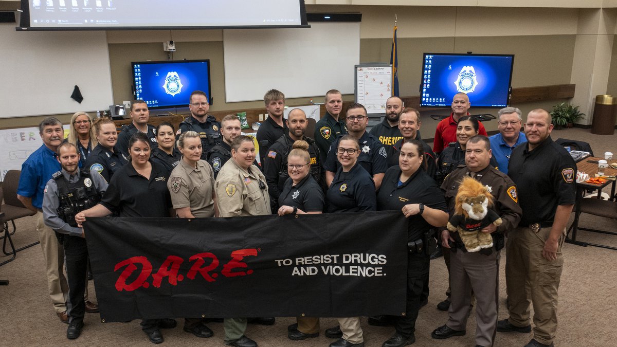 20 officers graduate from the D.A.R.E. program at the KLETC on Friday, Oct. 29, 2021