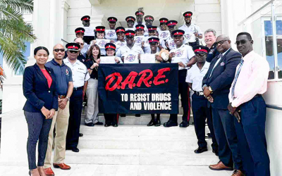 Police Officers Graduate From D.A.R.E Programme